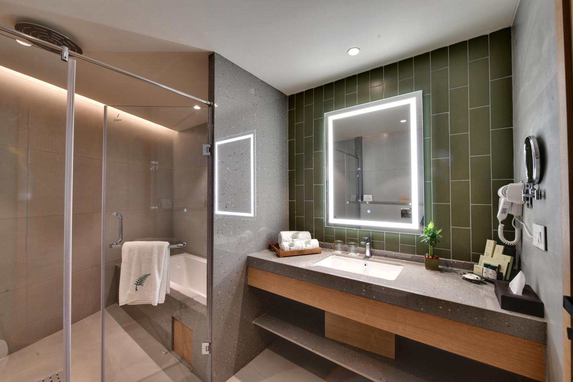 The Fern Residency, Gandhinagar Hotell Exteriör bild
