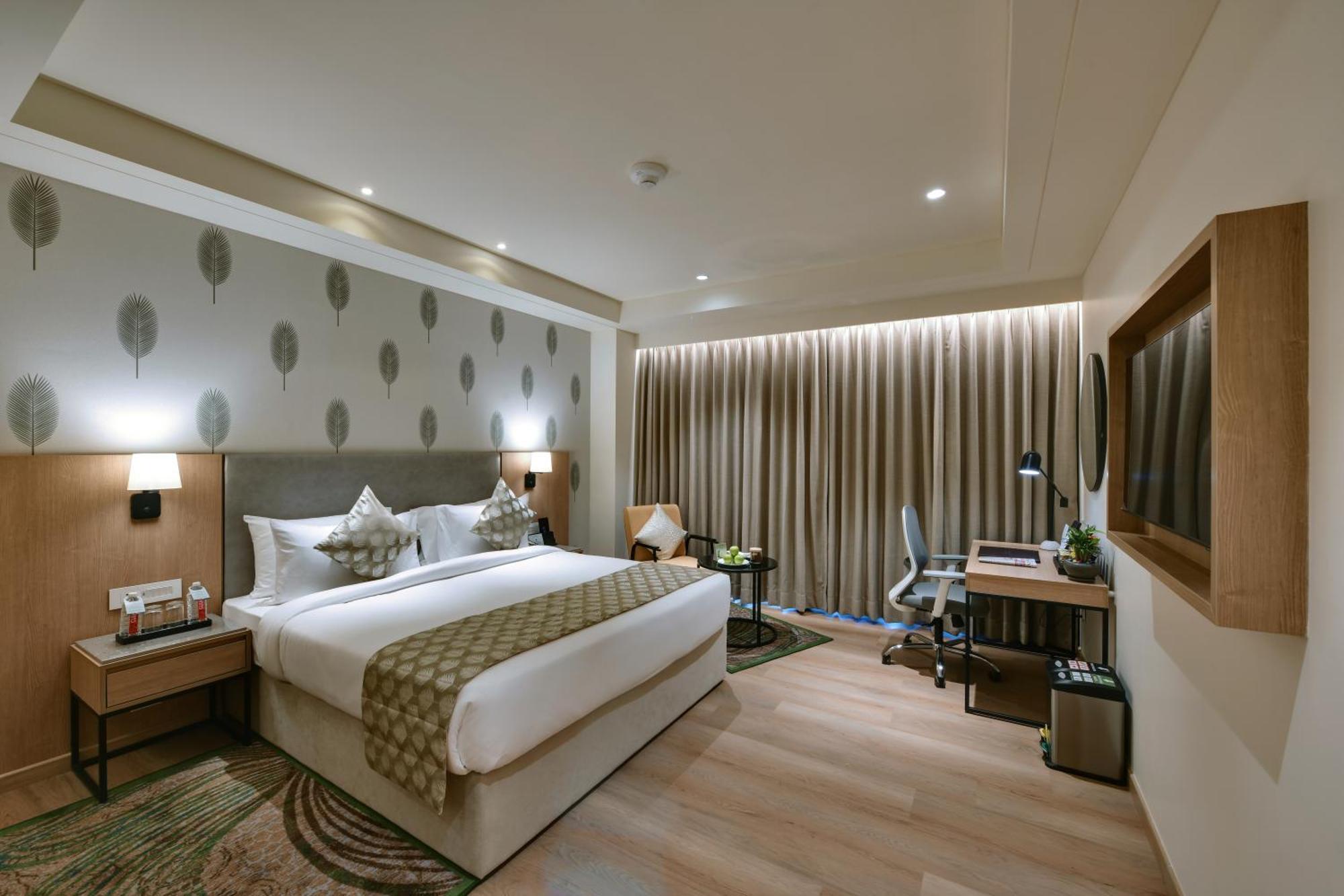 The Fern Residency, Gandhinagar Hotell Exteriör bild
