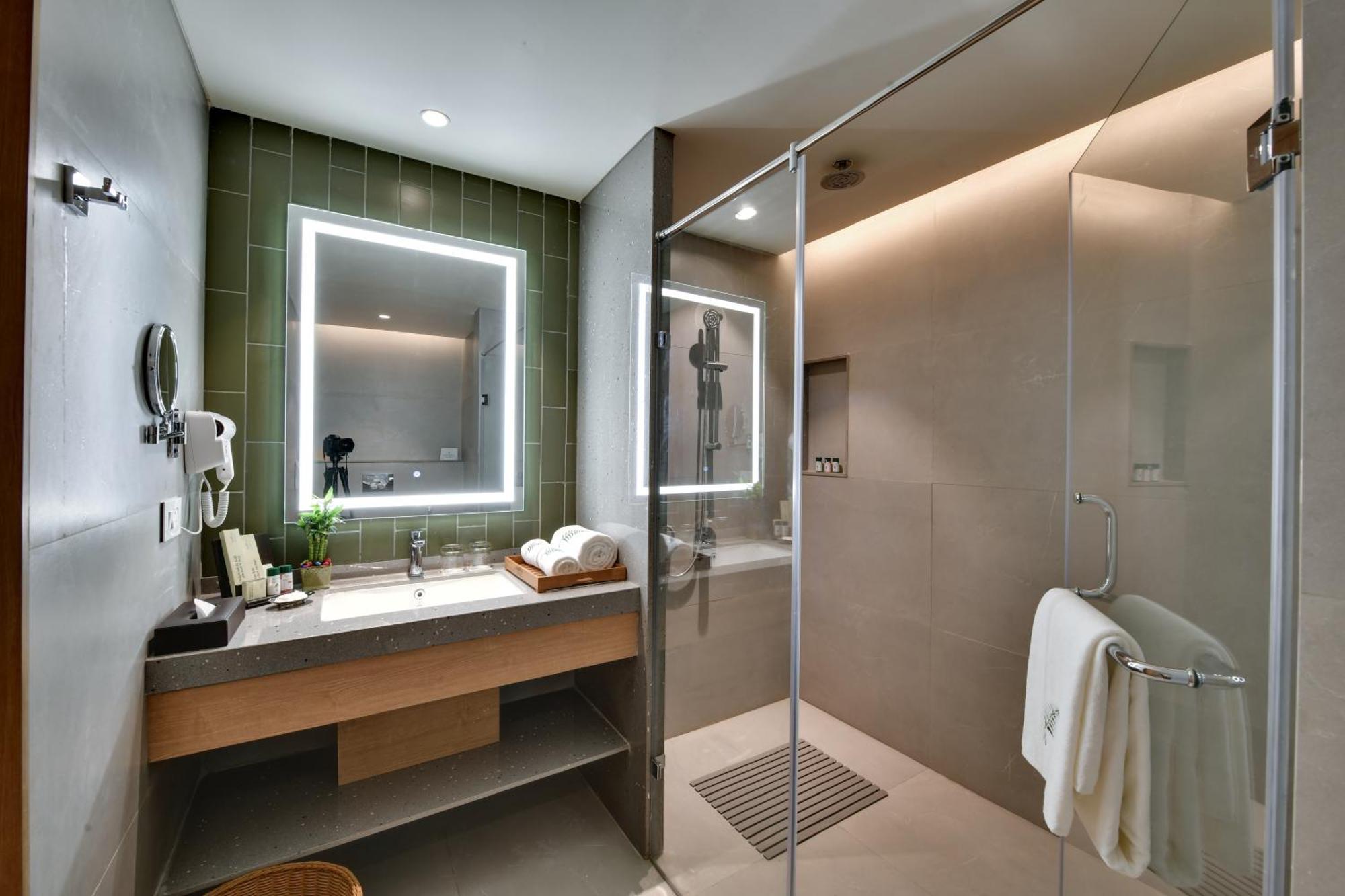 The Fern Residency, Gandhinagar Hotell Exteriör bild