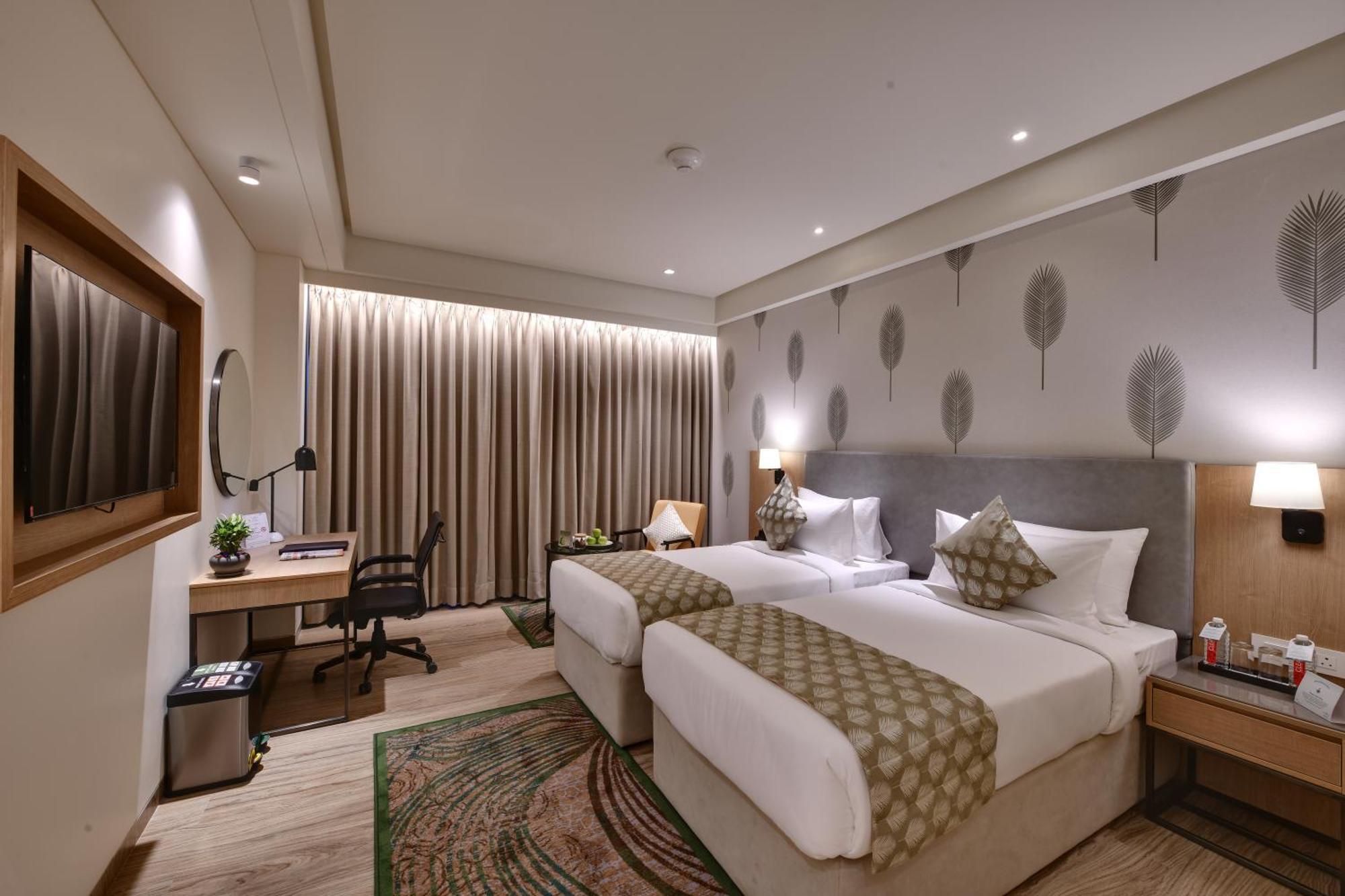 The Fern Residency, Gandhinagar Hotell Exteriör bild