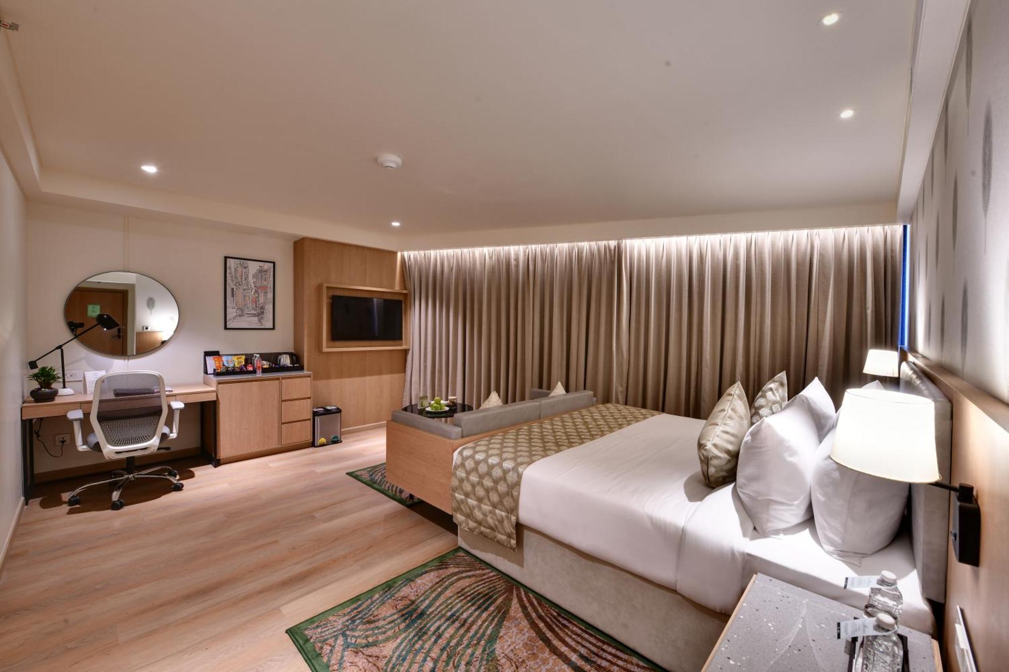 The Fern Residency, Gandhinagar Hotell Exteriör bild